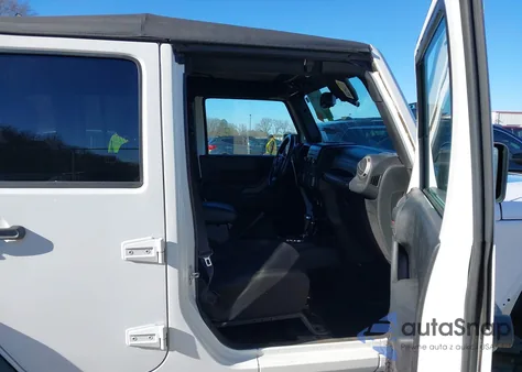 2014 Jeep Wrangler Unlimited Sport из США, поврежденный, VIN 1C4BJWDG4EL134919